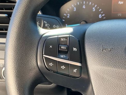 Used 2020 Ford Escape SE image 29