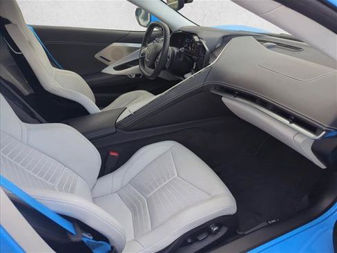 Used 2022 Chevrolet Corvette Stingray Premium Cpe w/ Z51 Performance Package RWD image 25