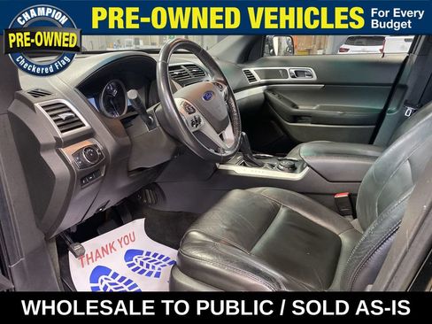 Used 2014 Ford Explorer XLT w/ Equipment Group 202A AWD/4WD image 10