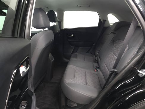 Used 2022 Kia Niro LXS FWD image 5