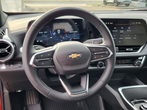 New 2026 Chevrolet Equinox LT w/ Safety and Technology Package FWD image 16