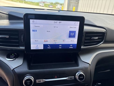 Used 2020 Ford Explorer XLT w/ Equipment Group 202A image 19