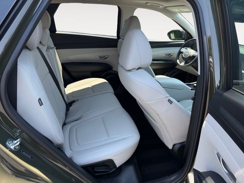 Used 2025 Hyundai Tucson SEL FWD image 18