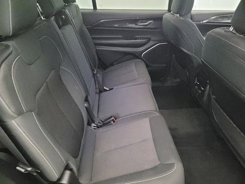 Used 2022 Jeep Grand Cherokee L Laredo w/ Luxury Tech Group I image 19