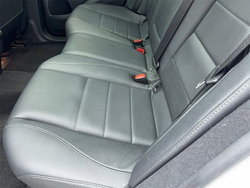 Used 2022 Mercedes-Benz GLE 350 w/ AMG Line Exterior image 45