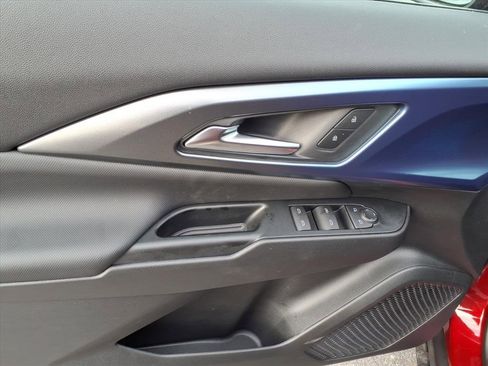 New 2026 Chevrolet Equinox EV LT image 13