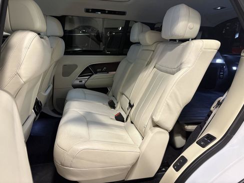 Used 2023 Land Rover Range Rover Long Wheelbase SE AWD/4WD image 28