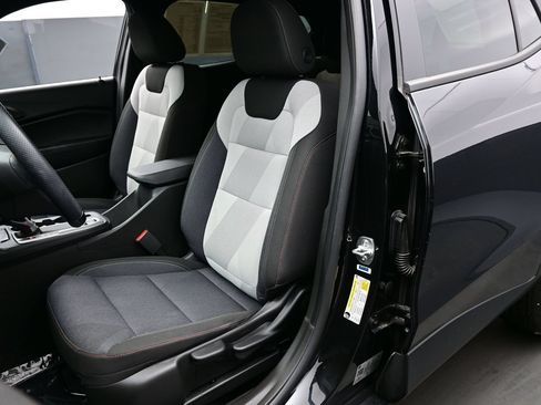 Used 2024 Chevrolet Trax RS w/ Driver Confidence Package FWD image 15