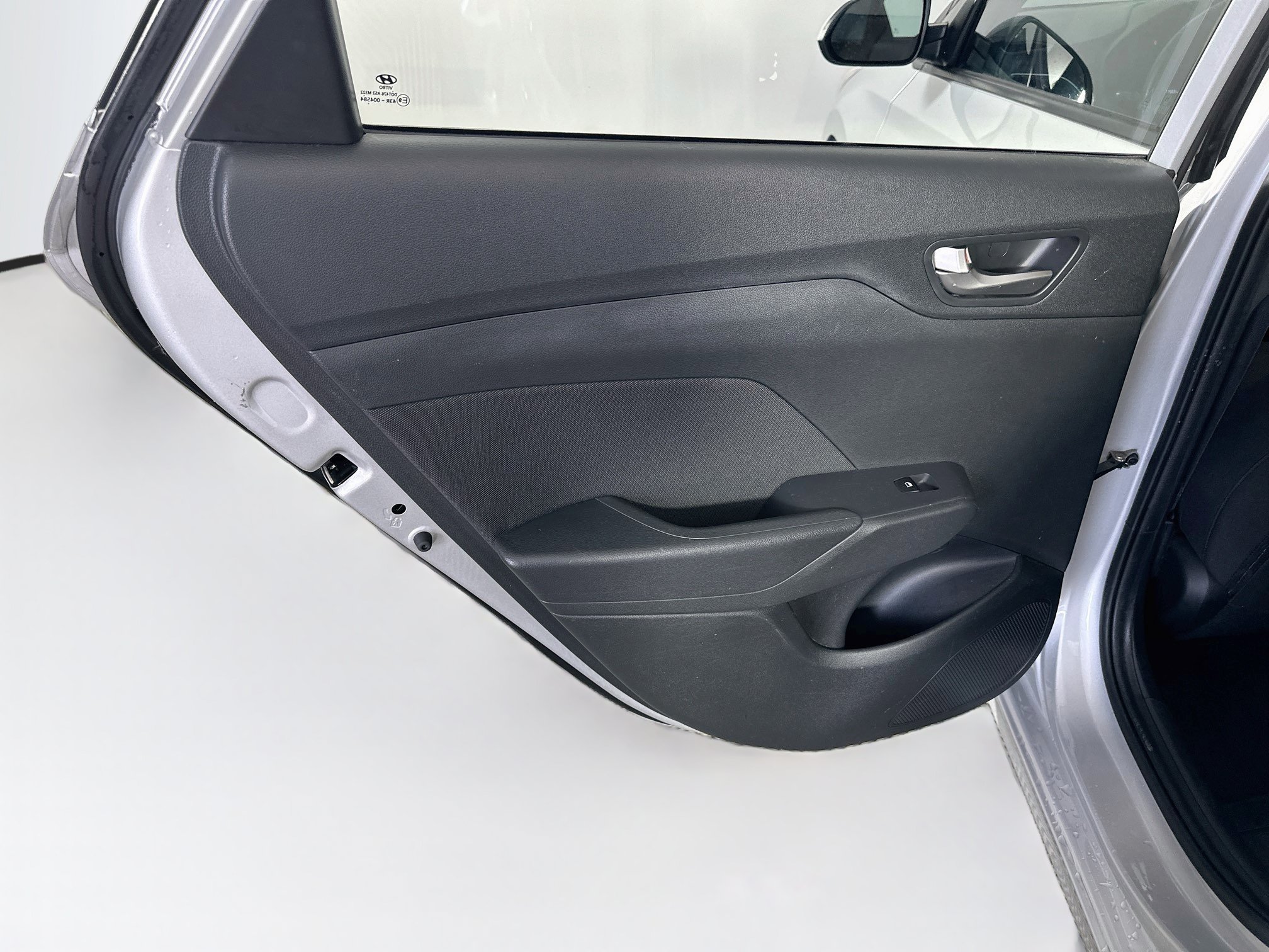 Used 2022 Hyundai Accent SE FWD image 24