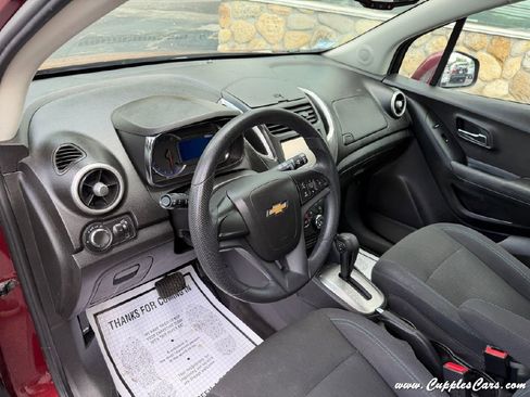 Used 2016 Chevrolet Trax LS AWD/4WD image 5