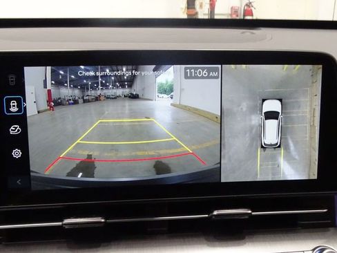 Used 2024 Hyundai Kona Limited image 10