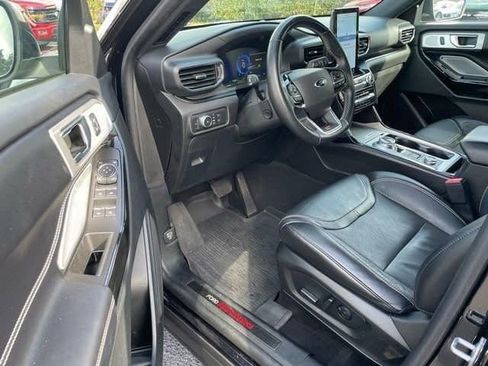 Used 2022 Ford Explorer ST w/ Equipment Group 401A image 8