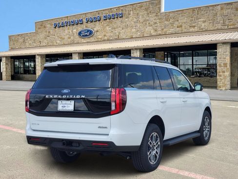 New 2026 Ford Expedition Active RWD image 5