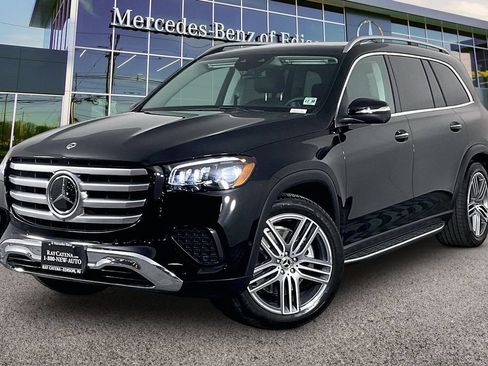 Used 2026 Mercedes-Benz GLS 450 4MATIC image 9