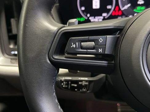 Certified 2024 Porsche Cayenne S AWD/4WD image 19