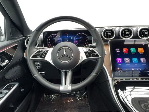 Used 2025 Mercedes-Benz C 300 Sedan image 33