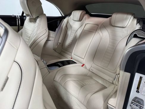 Used 2019 Mercedes-Benz S 560 Cabriolet image 32