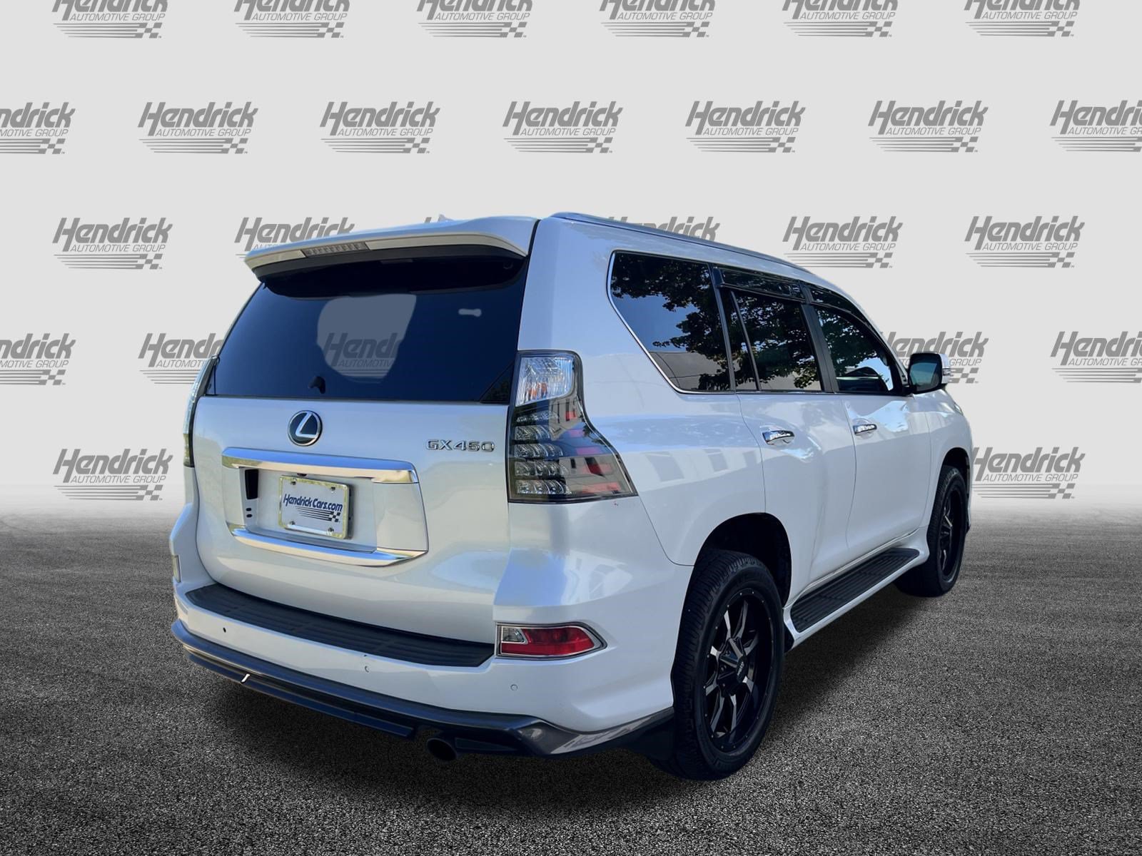 Used 2023 Lexus GX 460 Luxury w/ Sport Design Package AWD/4WD image 11