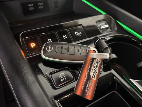 Used 2025 Nissan Murano SL image 21