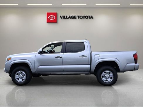 Certified 2022 Toyota Tacoma SR w/ SR Convenience Package image 2