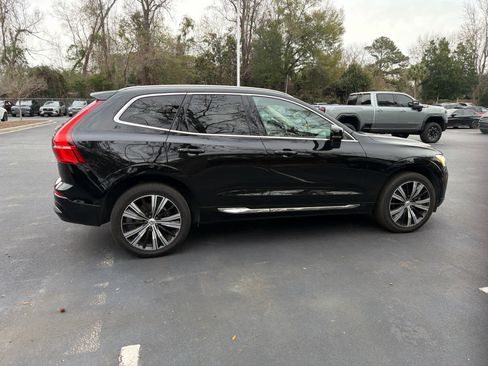 Certified 2023 Volvo XC60 B5 Plus w/ Protection Package Premier image 17
