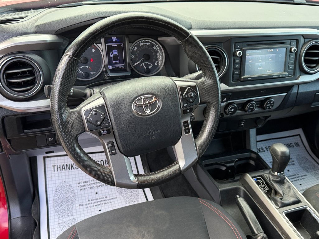 Used 2019 Toyota Tacoma SR5 w/ SR5 Appearance Package (SM) AWD/4WD image 12