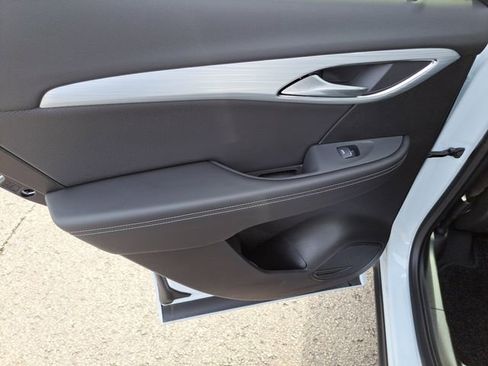 New 2026 Buick Envision Avenir image 14