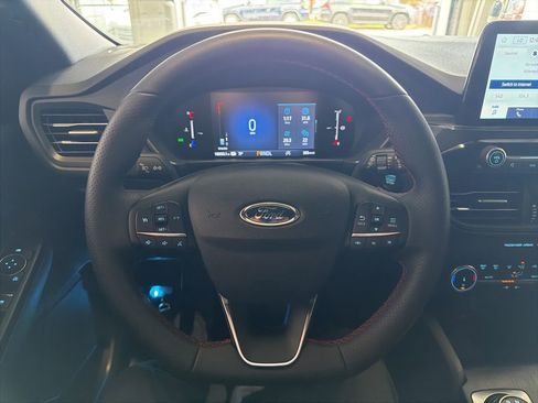 Used 2025 Ford Escape ST-Line image 7