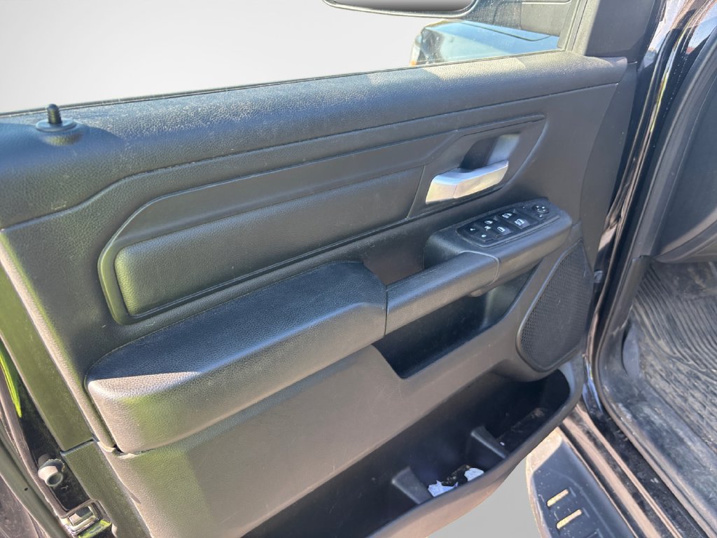 Used 2019 RAM 1500 Tradesman AWD/4WD image 14