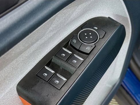 Used 2023 Ford Maverick XLT image 17