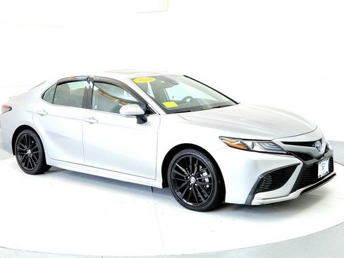 Used 2024 Toyota Camry XSE w/ Navigation Package FWD image 7