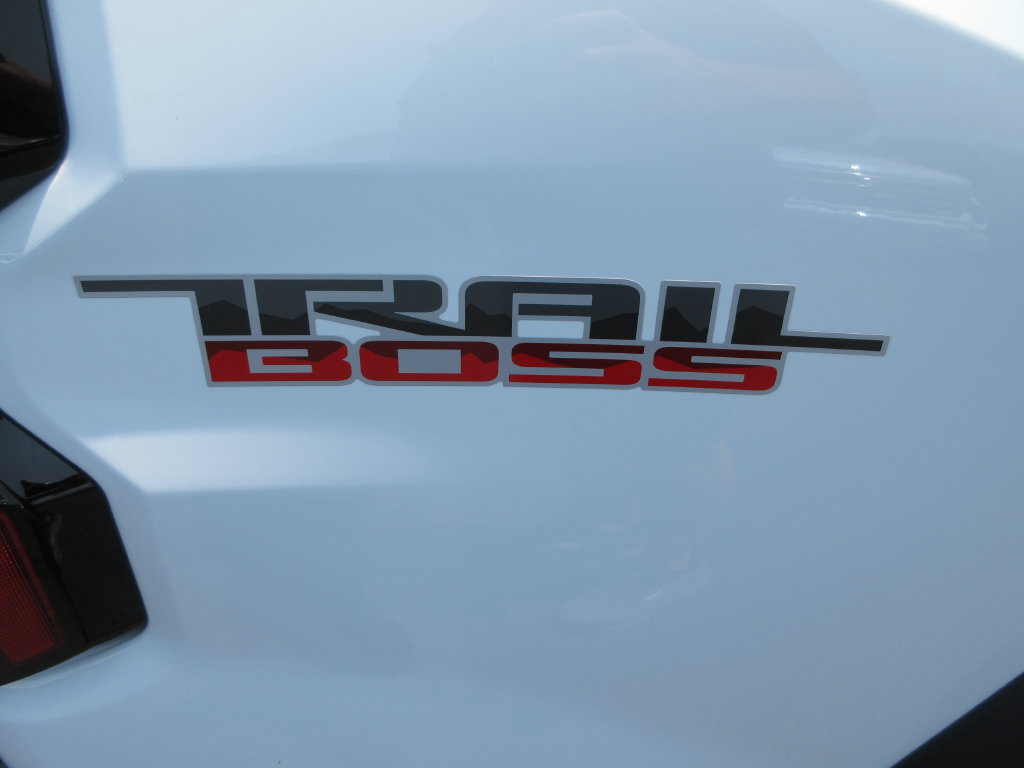 New 2026 Chevrolet Colorado Trail Boss AWD/4WD image 10