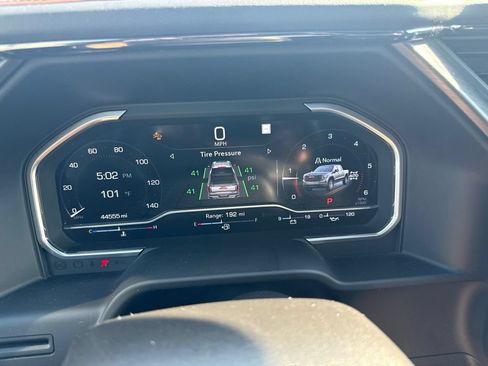 Used 2022 GMC Sierra 1500 AT4 w/ AT4 Preferred Package AWD/4WD image 24