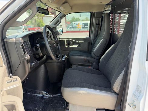 Used 2024 GMC Savana 2500 w/ Driver Convenience Package RWD image 26