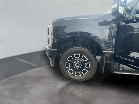 Used 2025 Ford F250 Platinum image 28