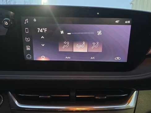 Used 2024 Buick Envista Preferred image 25