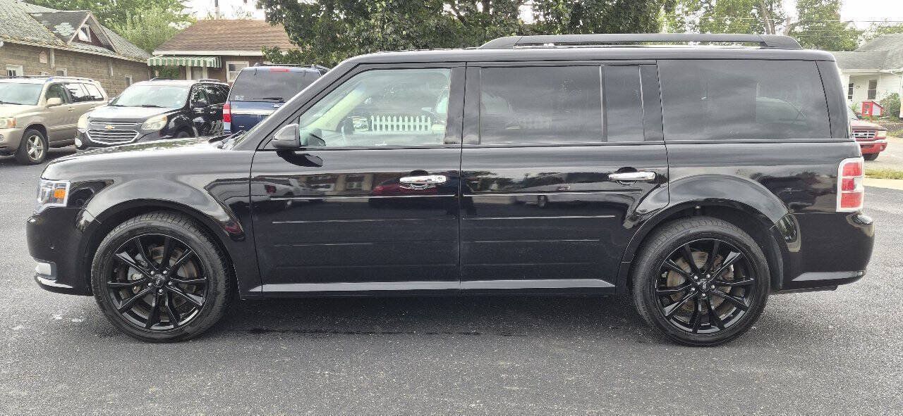 Used 2019 Ford Flex Limited w/ Equipment Group 303A AWD/4WD image 2