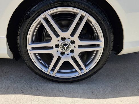 Used 2010 Mercedes-Benz E 550 Coupe image 33
