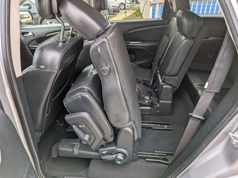 Used 2020 Dodge Journey Crossroad FWD image 27