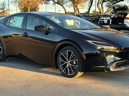 New 2026 Toyota Prius XLE image 3