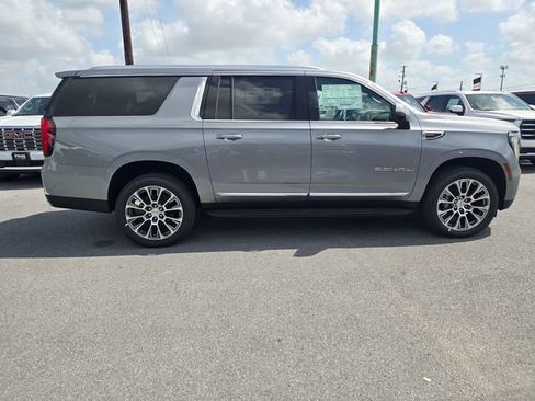 New 2026 GMC Yukon XL Denali RWD image 4