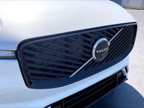 New 2026 Volvo XC60 T8 Plus w/ Climate Package AWD/4WD image 33