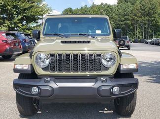 New 2025 Jeep Gladiator Sport video 2