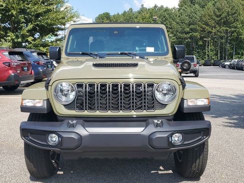 New 2025 Jeep Gladiator Sport image 2
