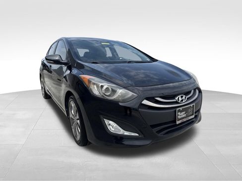 Used 2013 Hyundai Elantra GT w/ Style Pkg FWD image 3