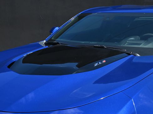 Used 2023 Chevrolet Camaro ZL1 RWD image 15