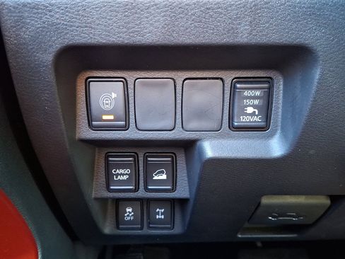 Used 2023 Nissan Frontier PRO-4X w/ Pro-4X Premium Package image 25