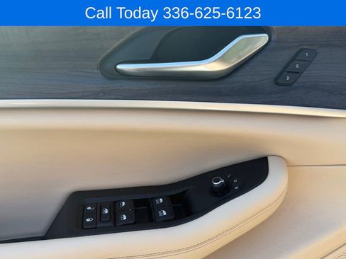 Used 2023 Jeep Grand Cherokee Limited AWD/4WD image 14