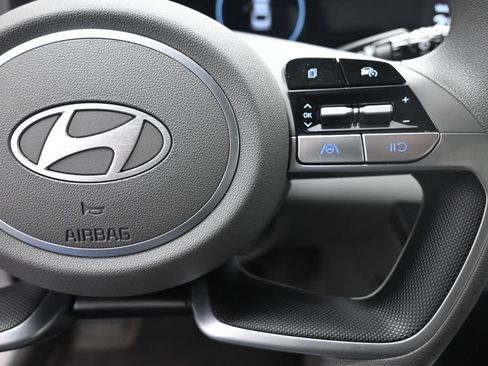 Used 2024 Hyundai Elantra SEL FWD image 14
