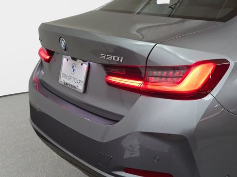 New 2026 BMW 330i xDrive Sedan w/ Premium Package AWD/4WD image 33